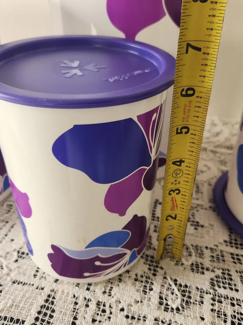 Tupperware imperfections as